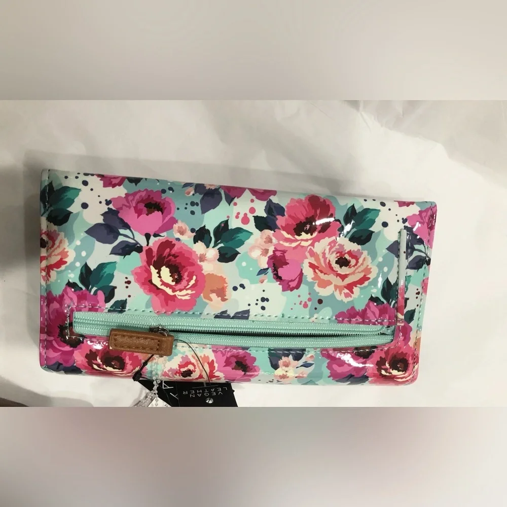 Tahari blue pink rose flowers‎ floral glossy patent foldover wallet new